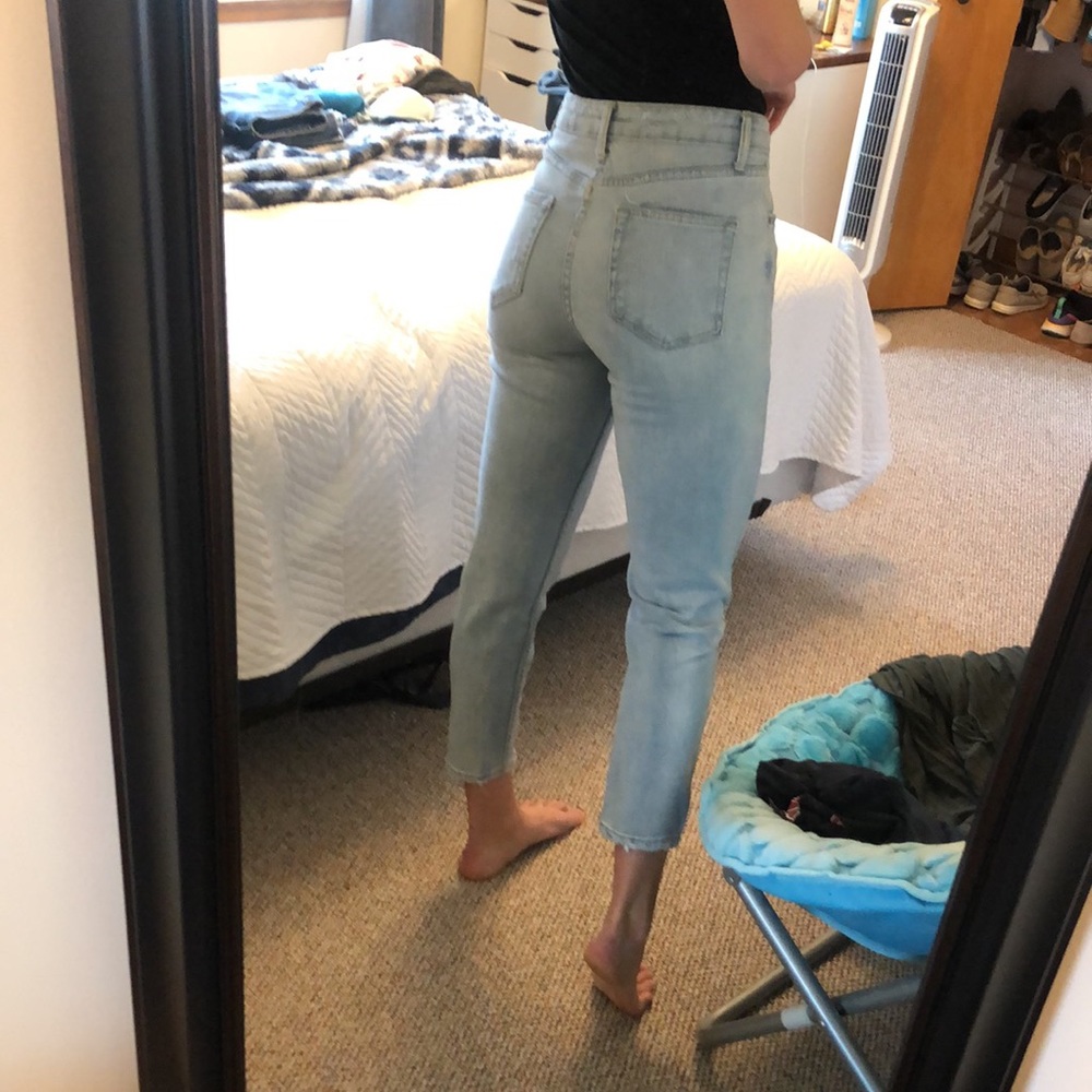 High Rise Mom Jeans - Picture 2 of 5